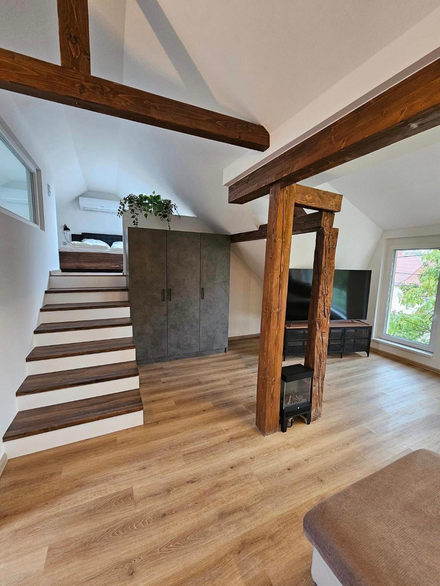 Appartement Mi Casa Rustica à Mosonmagyaróvár Extérieur photo